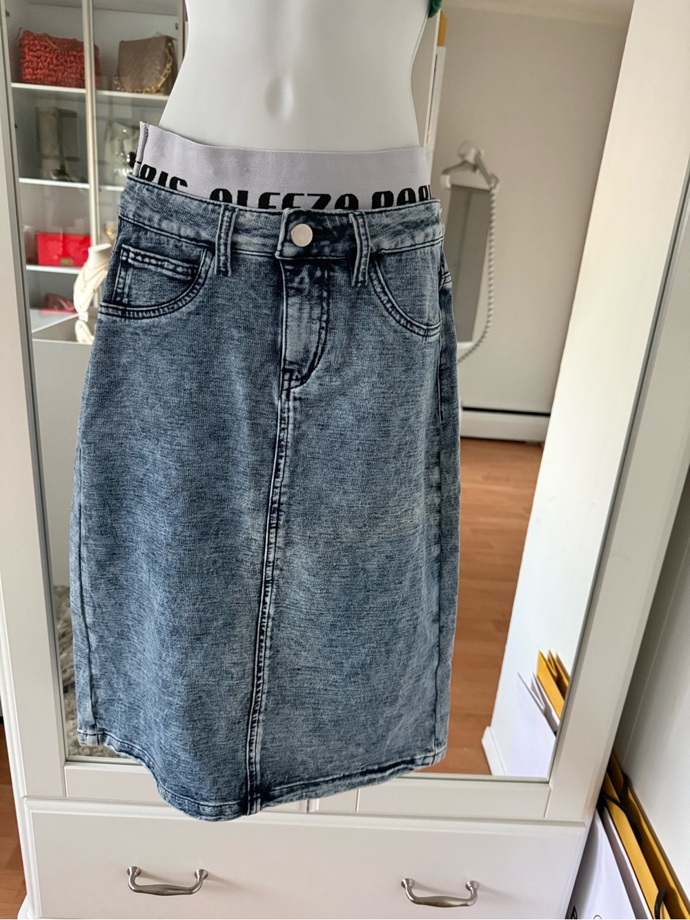 NWT Aleeza Paris Blue Denim Midi Skirt - XS